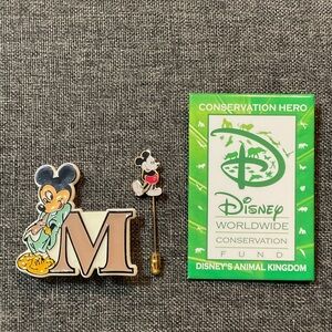 Disney Mickey Mouse Pin Set